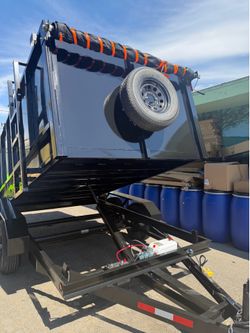 Smooth dump trailer