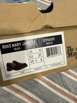 Size 6 Female Dr. Marten’s Shoes