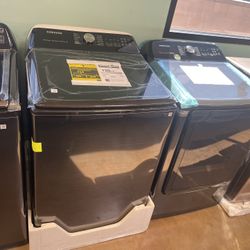 Washer and dryer set Samsung top load with gas dryer