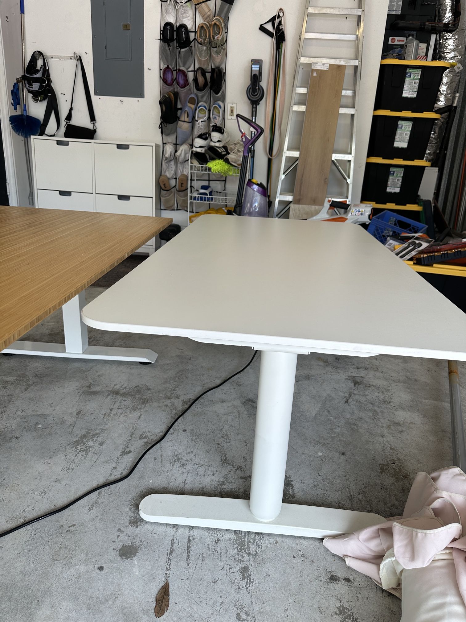 IKEA 63” Automatic Standing Desk