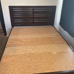 Queen Bed With Two Drawers