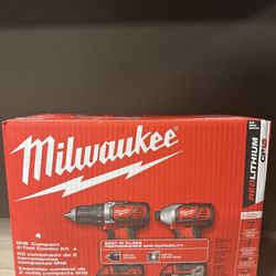 Milwaukee 18M Power Tool Kit 