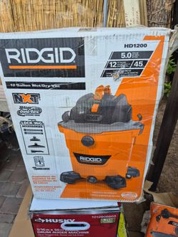 RIDGID 12 GALLON WET END DRY VACUUM  NEW