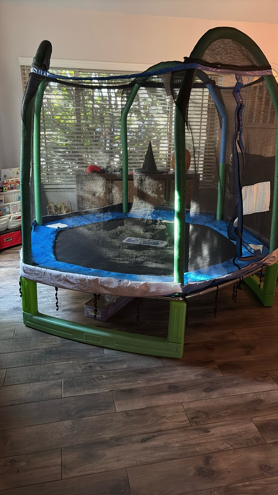 Kids trampoline