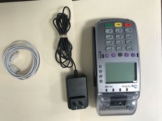 Verifone Vx520 countertop pin pad credit card machine.
