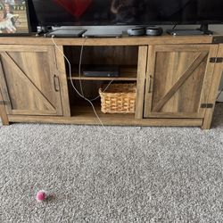 TV Stand 