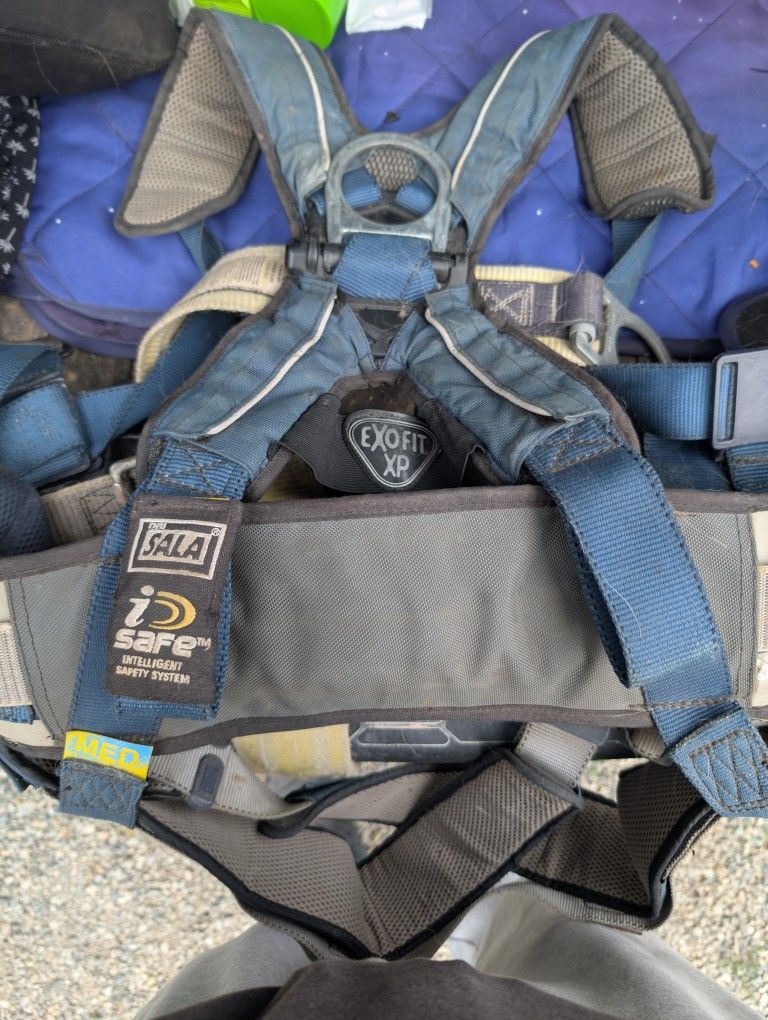 DBI Sala Exofit XP Medium Safety Harness