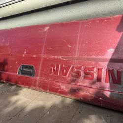Nissan Hardbody Tail Gait