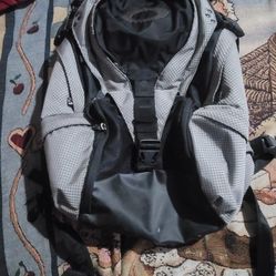 Oakley waterproof backpack