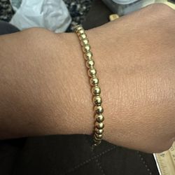 bracelet size 7-7.5 inches,18k saudi gold