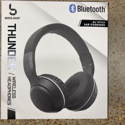 NWT Bluetooth Wireless Headphones 