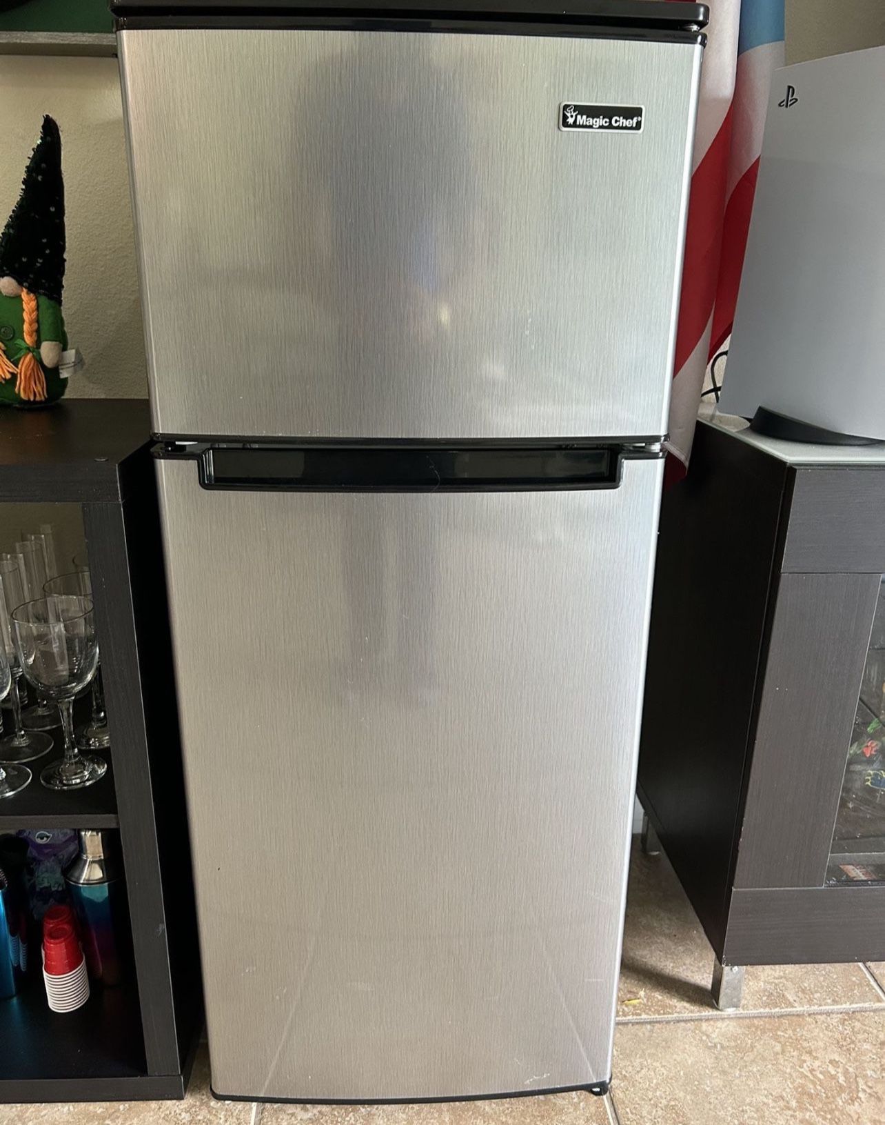 Magic Chef Mini Fridge for Sale in Orlando, FL OfferUp