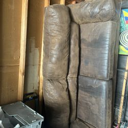 free two couch gratis 