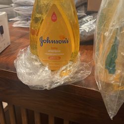 Johnson Baby Shampoo 