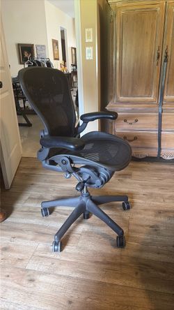 Herman miller Aeron classic office chair