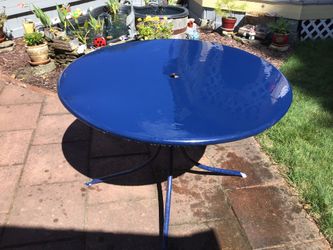 41” Round Metal Table 28” Tall