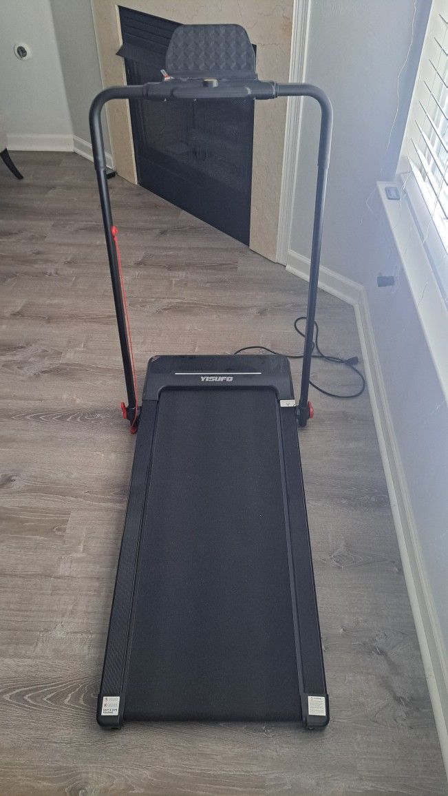 FOLDING TREADMILL
