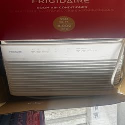 Frigidaire Window Air-Conditioner 