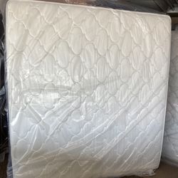 Brand New King Size Plush Mattress