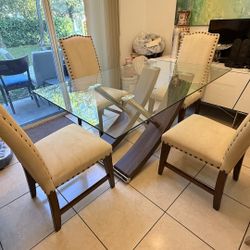 4-seater dining room | Dining table with 4 chairs | Square glass dining room 