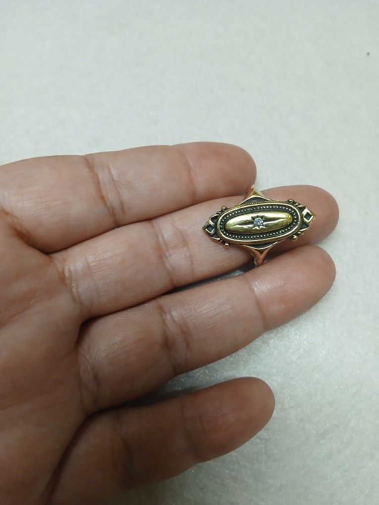 Avon Vintage 70's Kensington Ring