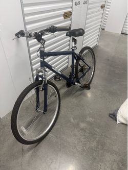 Nishiki Men's Tamarack Comfort Bike (Plus lock, helmet, and inflation tool)