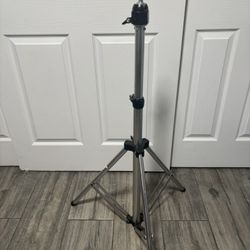 Paul Mitchell Mannequin Tripod