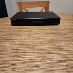 Araknis 8 Port POE Switch 