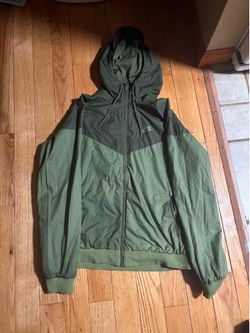 Nike windbreaker size L/M