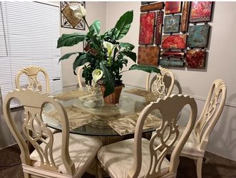Dinning table