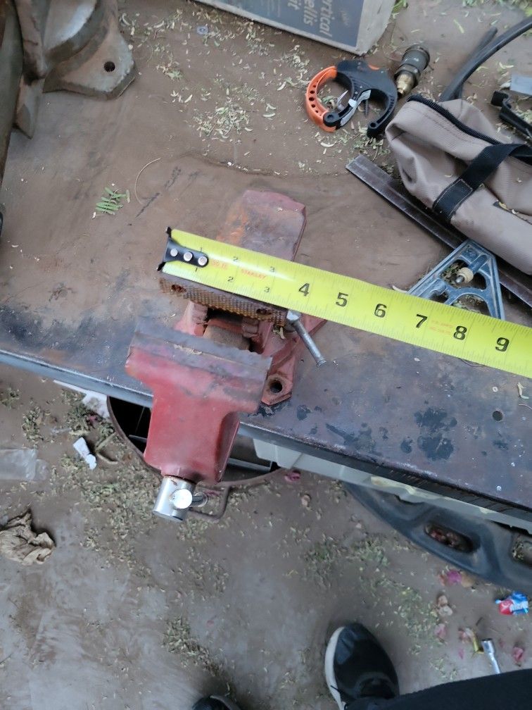 Three And A Half Inch By 4 In Wilton Vise