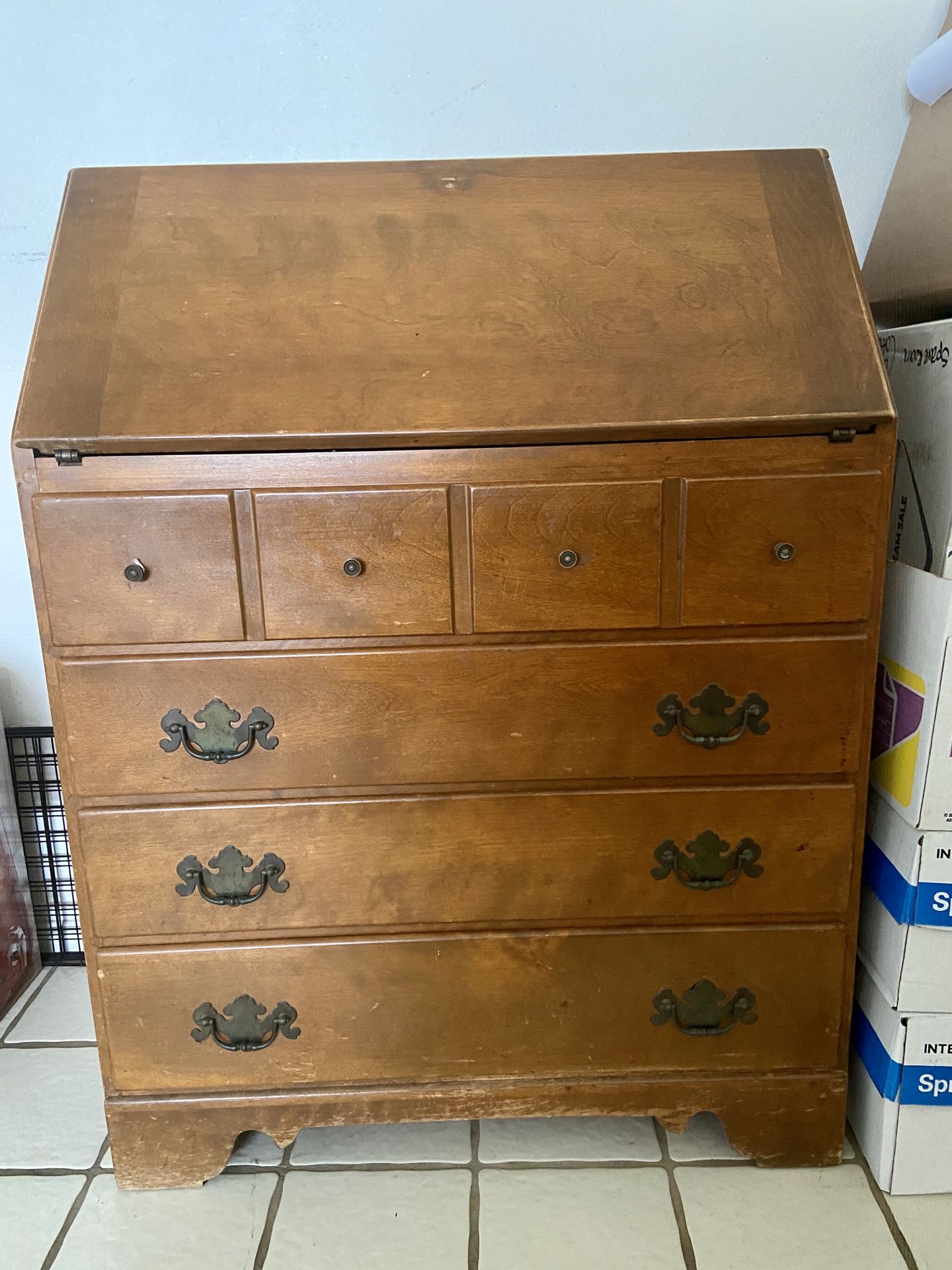 ETHAN ALLEN Vintage Nutmeg Maple Drop Front Secretary Desk