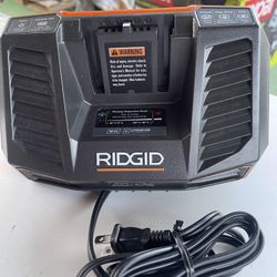 TIDGID CHARGER 18 Volt