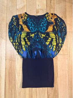 Express butterfly 🦋 print dress with batwing sleeves and fitted bottom XS