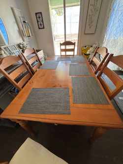 Dining table for sale
