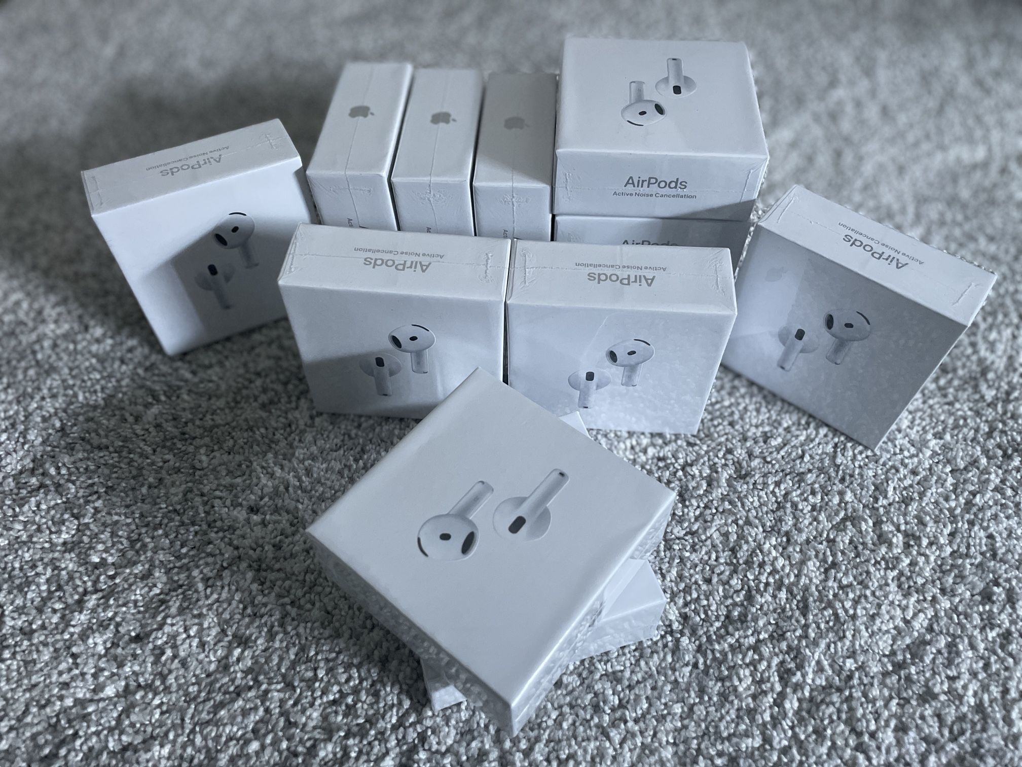 Apple - AirPods 4 with Active Noise Cancellation - White