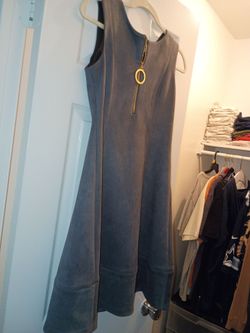 👗DKNY Grey Dress