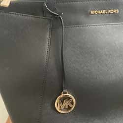 Michael Kors Tote