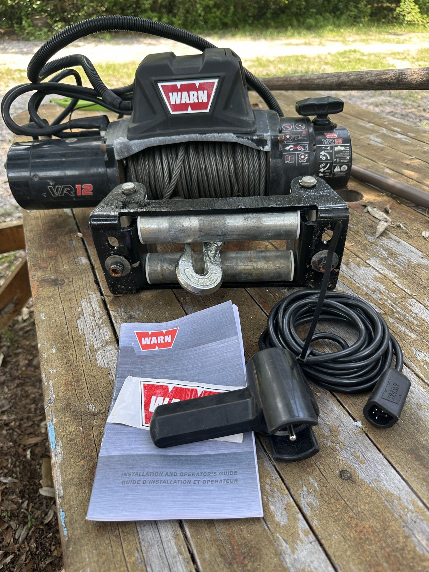 WARN VR12 12,000 LB winch