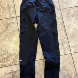 Alo Leggings