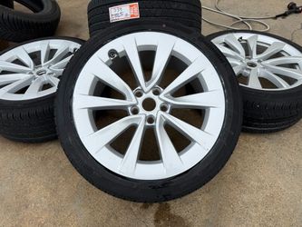FREE DELIVERY 19” 2024 Tesla Model 3 Sport Wheels Continental tires 235/40/19 40-65% 5x4.5