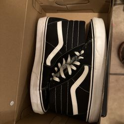 Men’s Size 9 Vans High Tops 