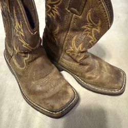 Kids Boots Size 10