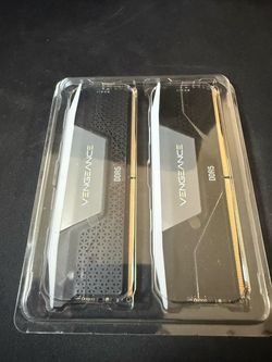 VENGEANCE® RGB 32GB (2x16GB) DDR5 DRAM Up To 6400MT/s CL36 Memory Kit — Black
