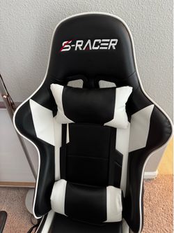 Gaming chair