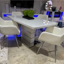 White Table Glossy White Laquer NEW 63x35