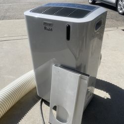 DeLonghi 12000 BTU Portable Air Conditioner Cools Up To 500sq Ft