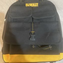 Dewalt Backpack with USB battery charger