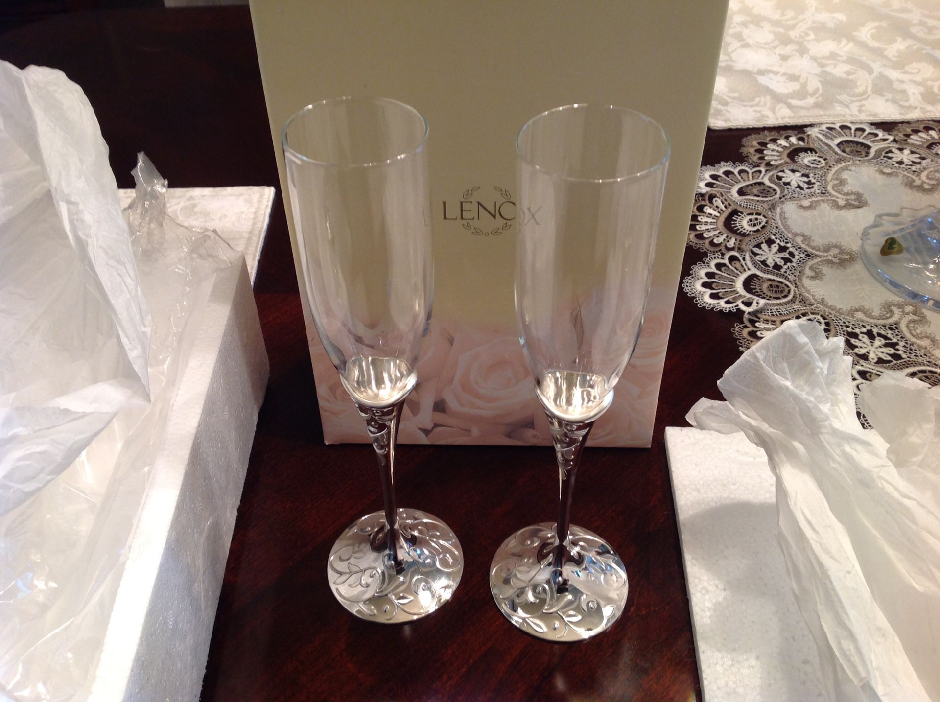 NEW IN BOX Wedding Promises Opal Innocence Flute Pair Champagne Glasses