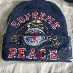 Supreme P.E.A.C.E Beanie   